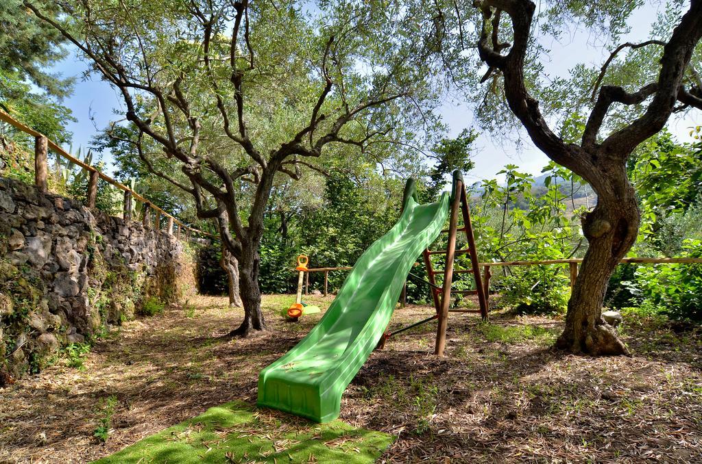 Agriturismo Etna-Mare Piedimonte Etneo Exterior photo